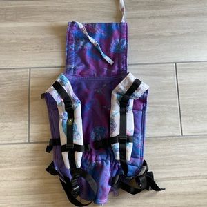 Lenny Lamb Onbuhimo Standard Carrier